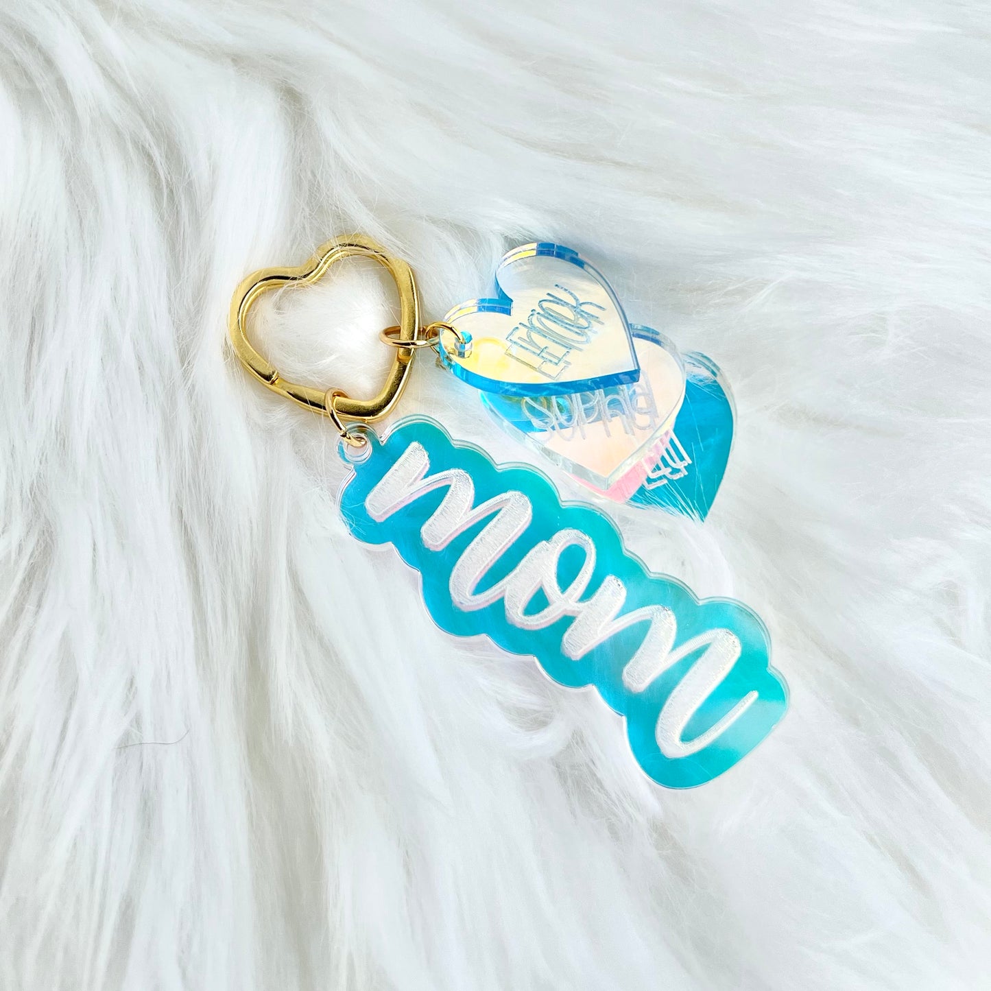 “MOM” Hearts Keychains